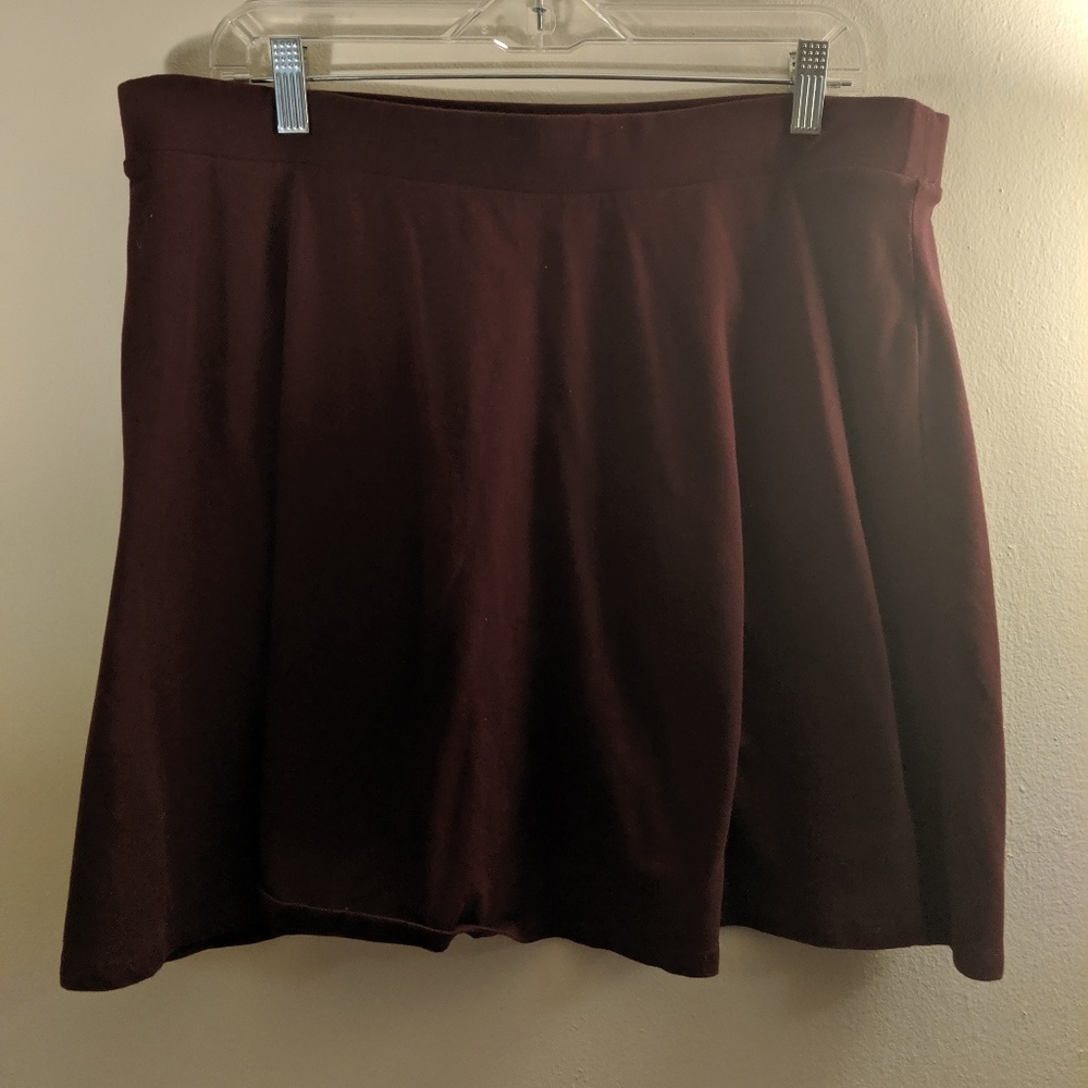 Forever 21 Plus Maroon Mini Skater Skirt